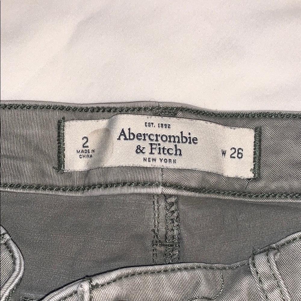 Size:2 - Picture 2 of 4